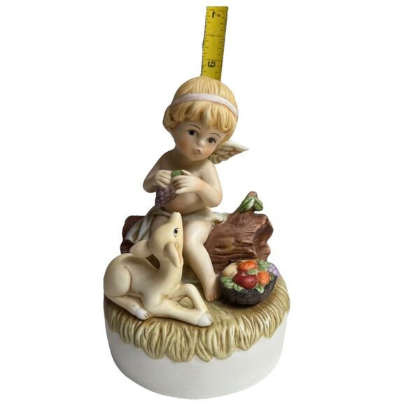 Enesco MUSIC BOX Talk To The Animals Cherub Angel Deer Fruit Basket Ceramic 1984 - Picture 5 of 9
